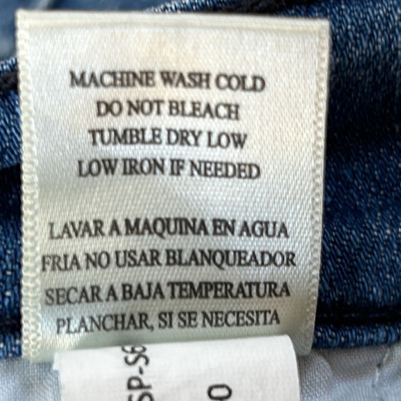 Sneak Peek denim raw hem mini skirt. Button front.  Front pockets. Medium. - Picture 4 of 11